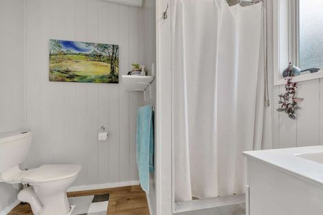 Photo of property in 4 Willow Avenue, Hannahs Bay, Rotorua, 3010