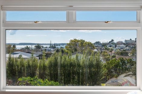 Photo of property in 32 Matua Road, Matua, Tauranga, 3110