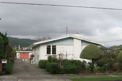 Photo of property in 54 Rimu Street, Waikanae, 5036