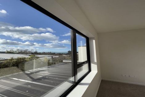 Photo of property in 6/26 Long Bay Drive, Torbay, Auckland, 0630
