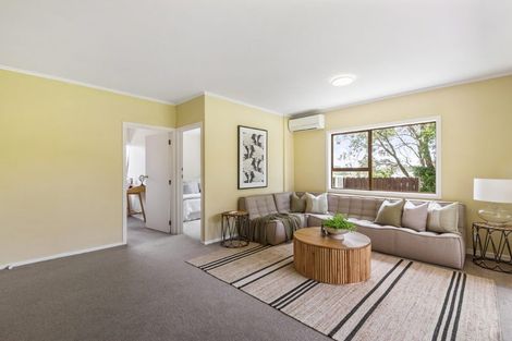 Photo of property in 254a East Coast Road, Forrest Hill, Auckland, 0620