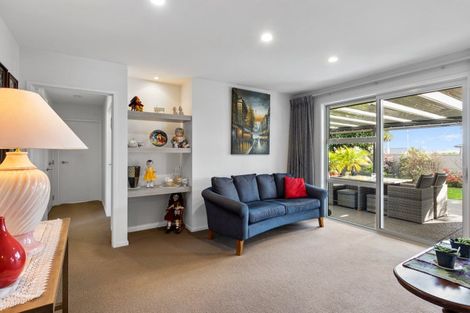 Photo of property in 2 Keene Drive, Bell Block, New Plymouth, 4312