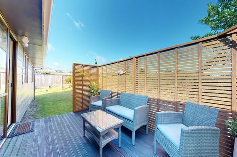 Photo of property in 120 Park Avenue, Waitarere Beach, Levin, 5510