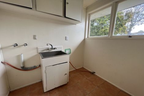 Photo of property in 27 Ennis Avenue, Pakuranga Heights, Auckland, 2010