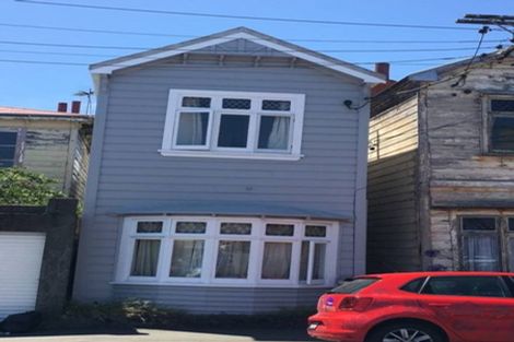 Photo of property in 13 Home Street, Mount Victoria, Wellington, 6011