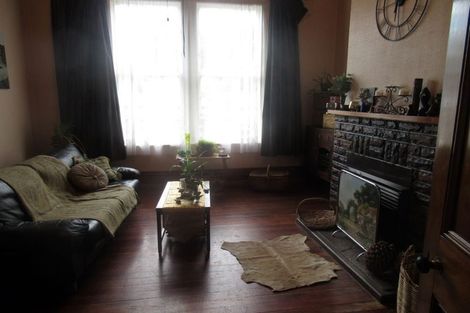 Photo of property in 61 Fergusson Street, Woodville, 4920