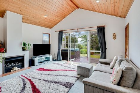 Photo of property in 37 Greenfield Drive, Western Heights, Hamilton, 3200