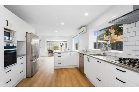 Photo of property in 57 Shackleton Street, New Brighton, Christchurch, 8061