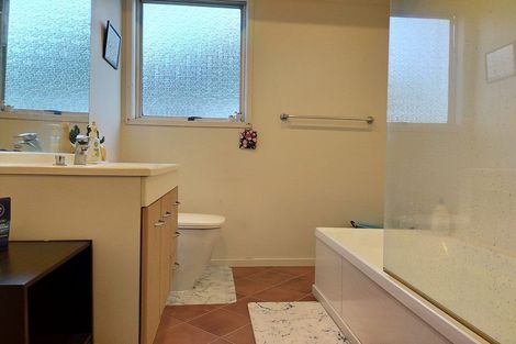 Photo of property in 2 Misty Place, Papatoetoe, Auckland, 2025