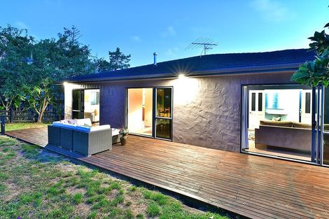 Photo of property in 135 Greenhithe Road, Greenhithe, Auckland, 0632