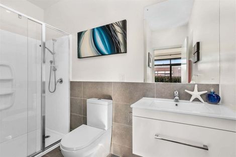 Photo of property in 5 Leadership Crescent, Papakura, 2110