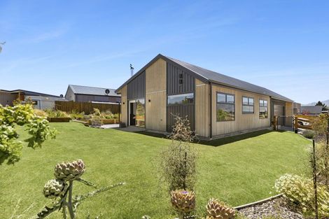 Photo of property in 14 Pounamu Avenue, Albert Town, Wanaka, 9305