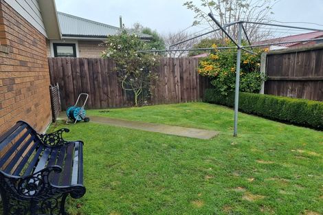 Photo of property in 5a Oakhurst Place, Russley, Christchurch, 8042