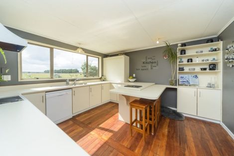 Photo of property in 1032 Kimbolton Road, Feilding, 4777