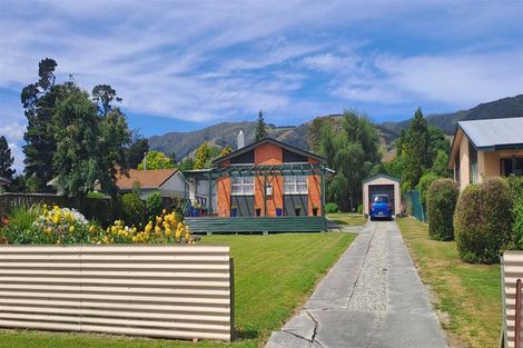 Photo of property in 4 Mill Street, Tapanui, 9522