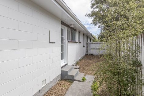 Photo of property in 2/18 Kawau Crescent, Bromley, Christchurch, 8062