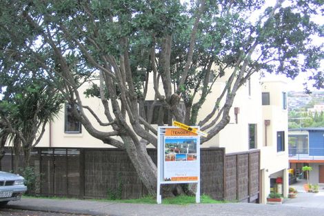 Photo of property in 5a Montrose Terrace, Mairangi Bay, Auckland, 0630