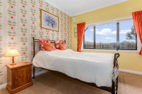 Photo of property in 22 Port Lane, Whitby, Porirua, 5024