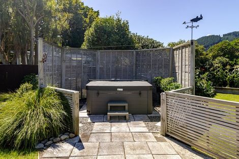 Photo of property in 150 Tilley Road, Paekakariki, 5034