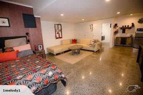 Photo of property in 55a Tui Glen Road, Birkenhead, Auckland, 0626