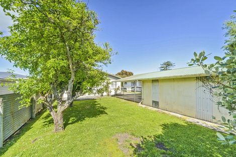 Photo of property in 27 Duff Crescent, Highbury, Palmerston North, 4412