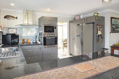 Photo of property in 28 Ladys Mile, Foxton, 4814