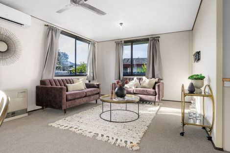 Photo of property in 38 Garland Drive, St Andrews, Hamilton, 3200