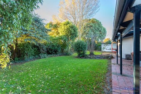 Photo of property in 12 Burrows Place, Ilam, Christchurch, 8041