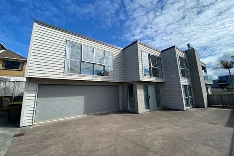 Photo of property in 6a Te Akau Crescent, Bucklands Beach, Auckland, 2012