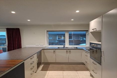 Photo of property in 33 Clemow Road, Fitzroy, New Plymouth, 4312