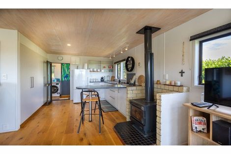 Photo of property in 6569 Pouto Road, Pouto, 0391