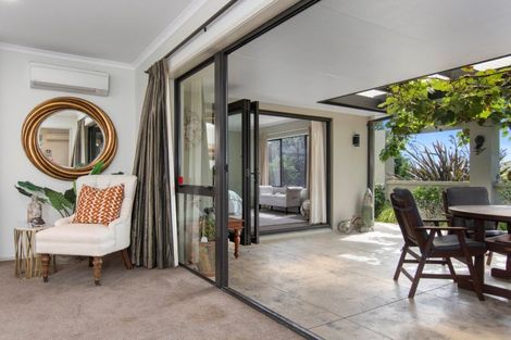 Photo of property in 14 Olive Close, Omokoroa, 3114