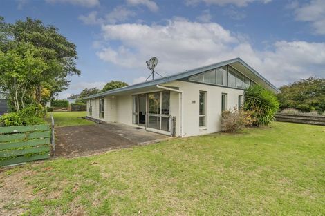 Photo of property in 105 Cook Drive, Whitianga, 3510