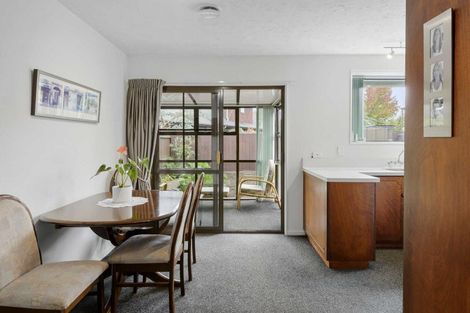 Photo of property in 2/5 Wynand Place, Sockburn, Christchurch, 8042