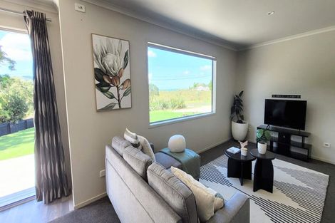 Photo of property in 36 Beach Road, Onerahi, Whangarei, 0110