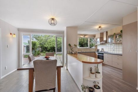 Photo of property in 28 Ashgrove Street, Rangiora, 7400