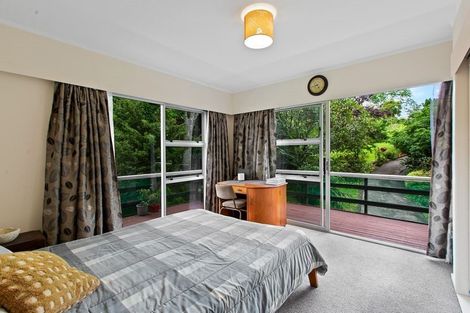 Photo of property in 48 Grassmere Road, Henderson Valley, Auckland, 0612