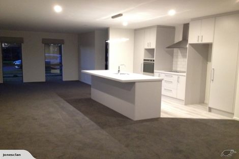 Photo of property in 16 Dunlops Crescent, Marshland, Christchurch, 8083