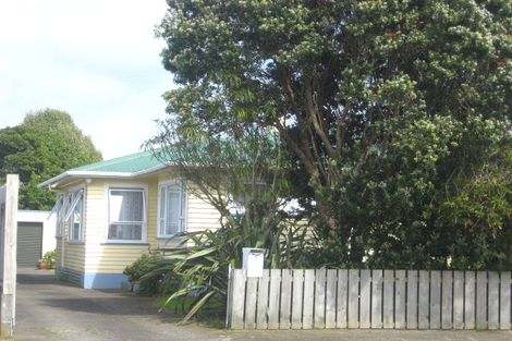 Photo of property in 5 Buckland Place, Spotswood, New Plymouth, 4310