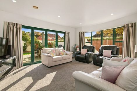 Photo of property in 59 Hautana Street, Woburn, Lower Hutt, 5010