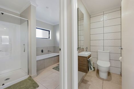 Photo of property in 180 Hobsonville Point Road, Hobsonville, Auckland, 0616