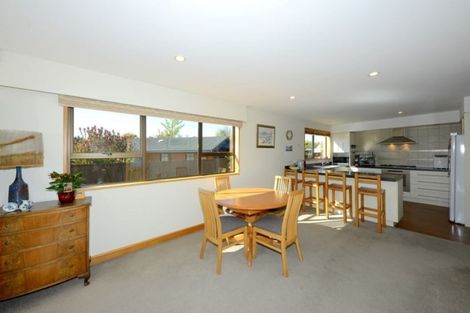 Photo of property in 17 Parr Place, Ilam, Christchurch, 8041