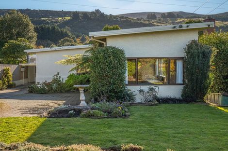 Photo of property in 8 Derwent Street, Helensburgh, Dunedin, 9010