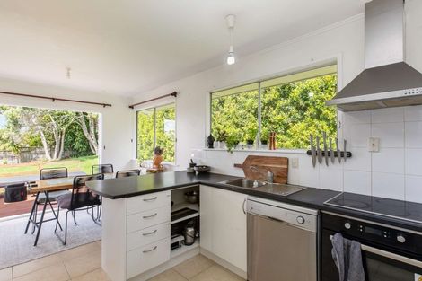 Photo of property in 1/16 Stanley Road, Glenfield, Auckland, 0629