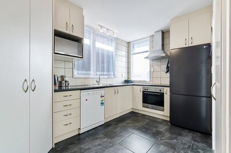 Photo of property in 9 Halberg Street, Papakura, 2110