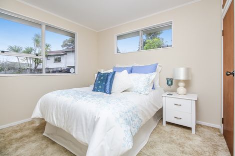 Photo of property in 12 Albemarle Place, Massey, Auckland, 0614