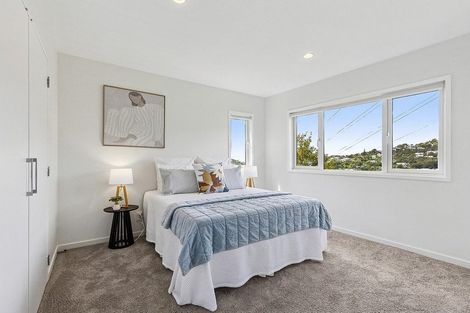 Photo of property in 35 Chartwell Drive, Crofton Downs, Wellington, 6035