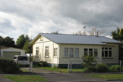 Photo of property in 2 Matai Street, Maeroa, Hamilton, 3200