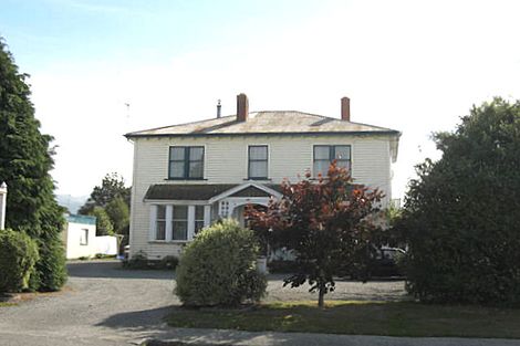 Photo of property in 100 Shearman Street, Waimate, 7924