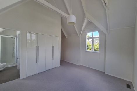 Photo of property in 41 Farm Road, Northland, Wellington, 6012